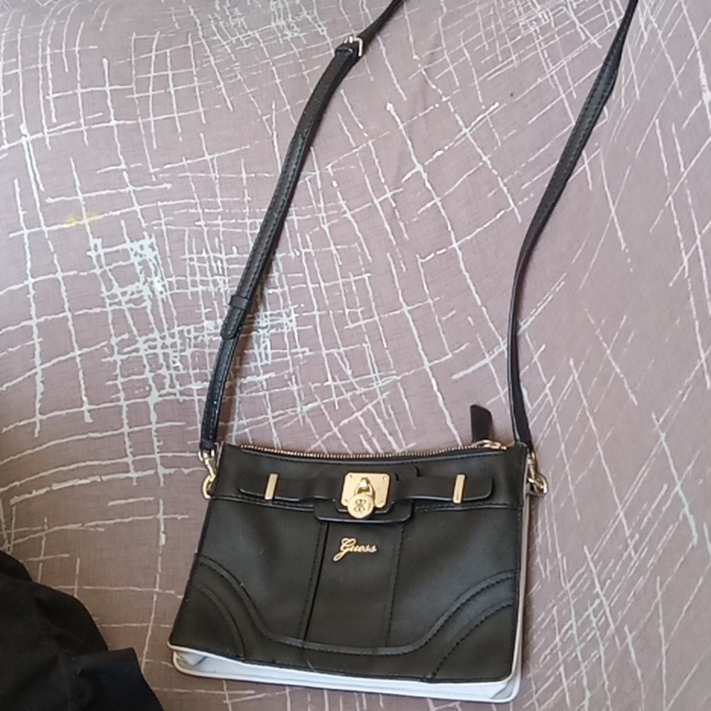 Small black guess purse